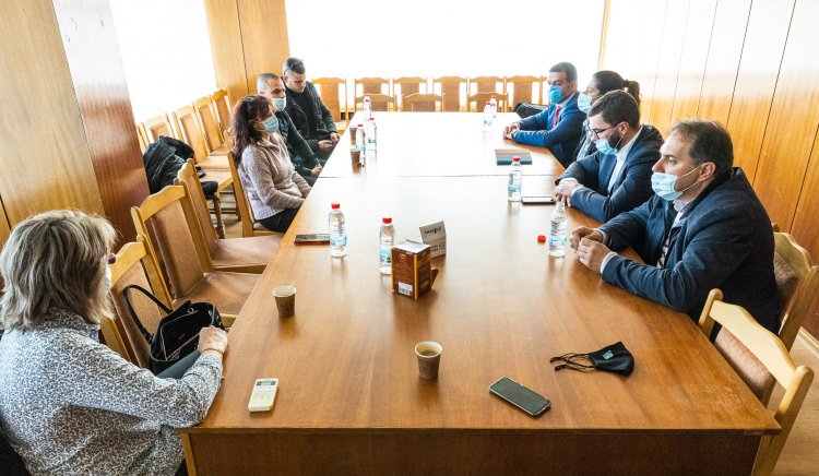 Кандидатите на „БСП за България“ се срещнаха със синдикатите в Перник